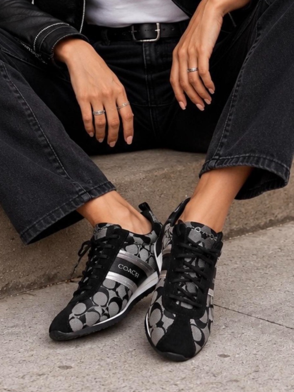 Coach | Women’s Black/Cream Signature Allover Logo Lace Up Sneakers Shoes Sz 8.5